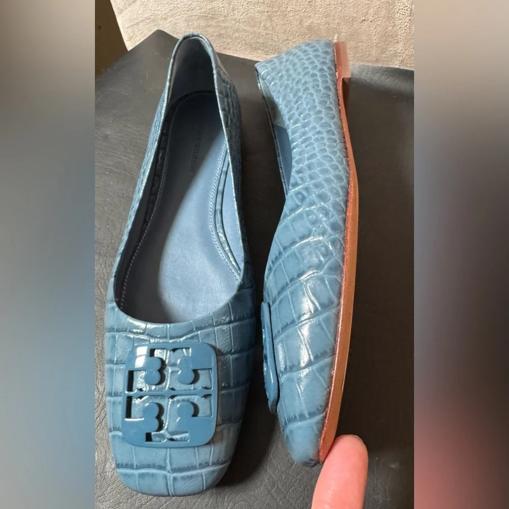 Tory Burch Blue Croc-Embossed Flats - Picture 3 of 5
